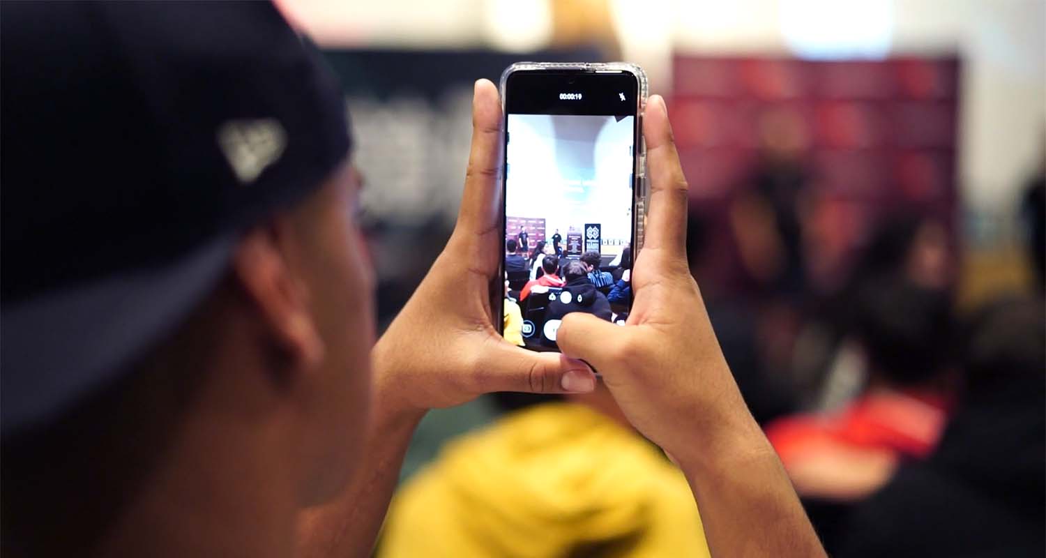 Programming Maori Potential participant using mobile phone